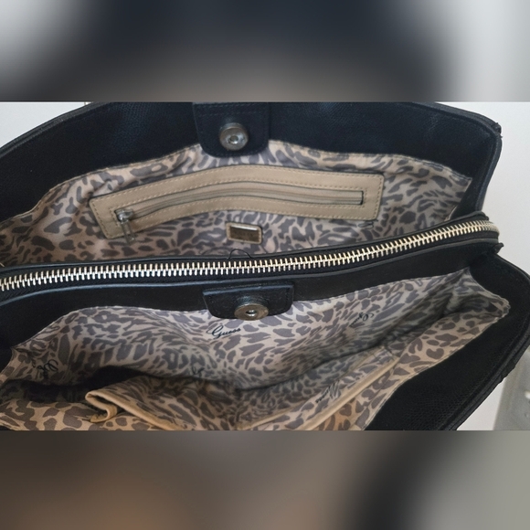 GUESS Black Women's Bag - Picture 5 of 6